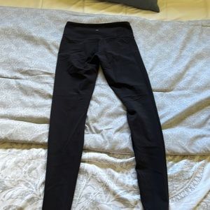 Lululemon black leggings 28” inseam size 6